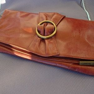 HOBO clutch
